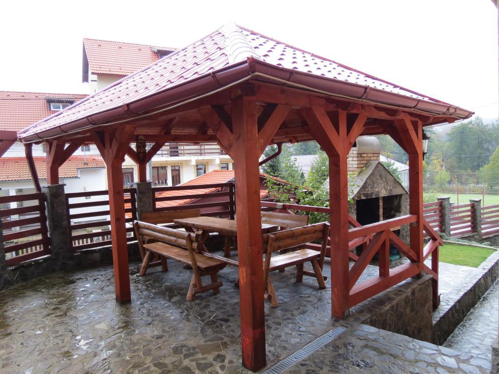 Vila Piano Buşteni Екстериор снимка