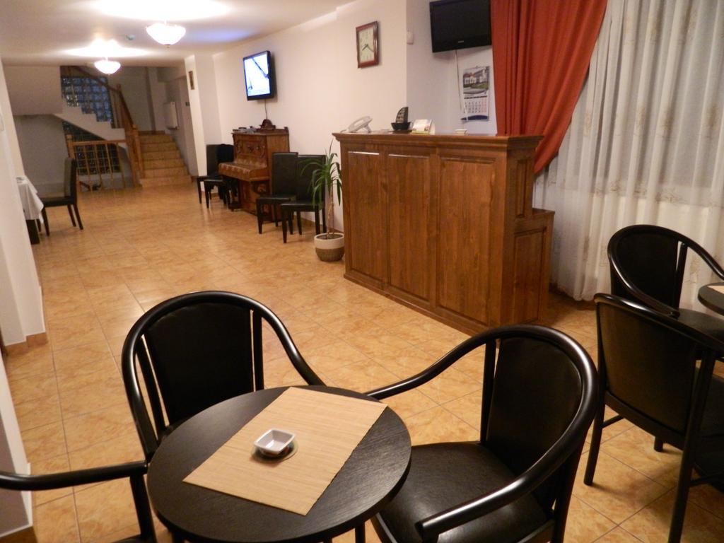 Vila Piano Buşteni Екстериор снимка